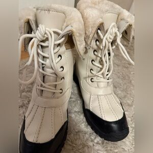 "Outdoors" women's snow boots.